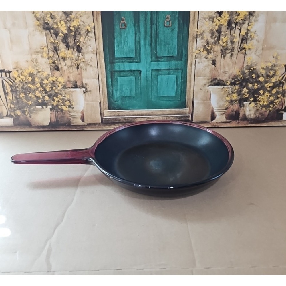 Vision Corning Ware Cranberry 10" Skillet Fry Pan Non Stick Vintage Glass No Lid